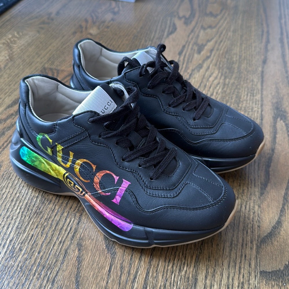 Gucci sneakers